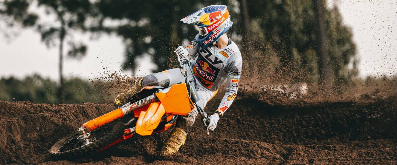 A photo of this 2027 KTM 350 SX-F