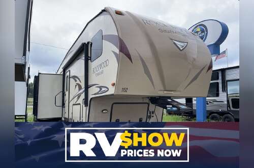 2017 Forest River Rv Rockwood Signature Ultra Lite 8289WS in walcott IA