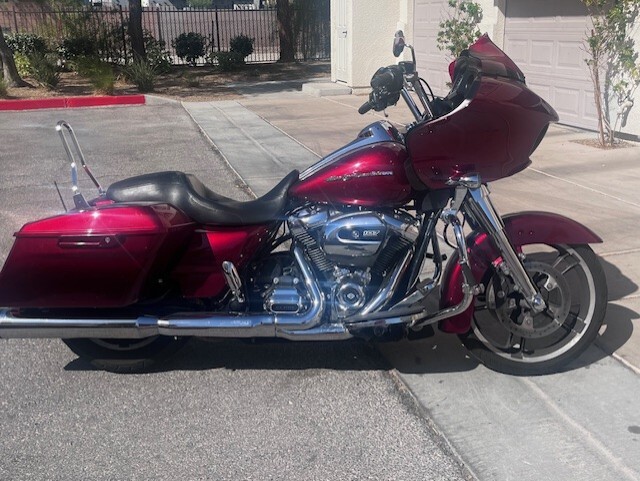 2017 Harley-Davidson ROAD GLIDE® CUSTOM BASE BASE in Las Vegas, NV