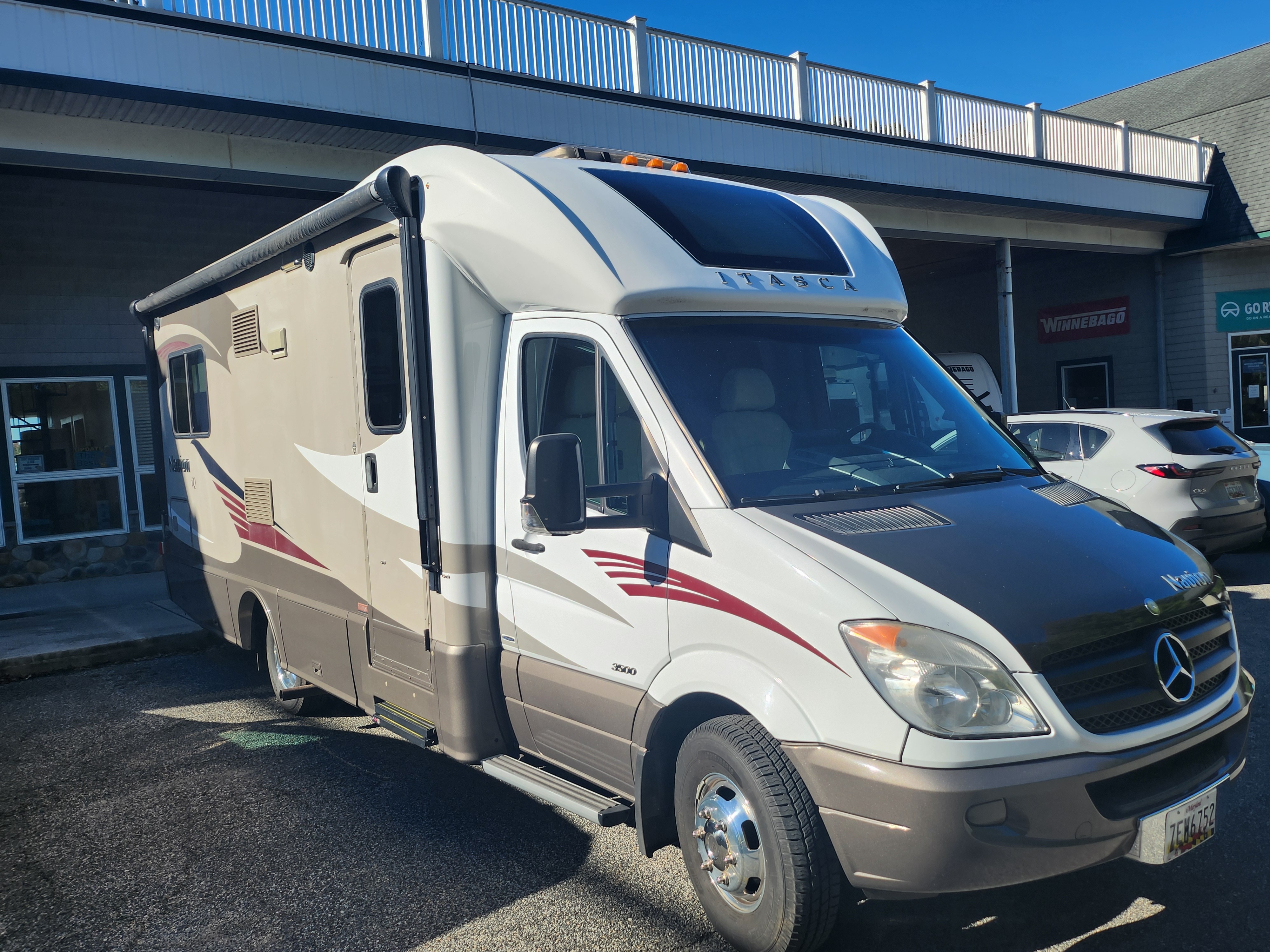 2014 Itasca NAVION IQ 24V in stevensville MD
