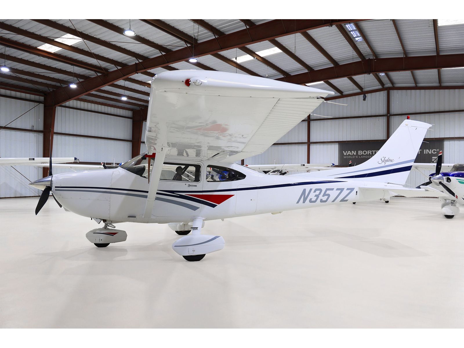1998 Cessna 182S SKYLANE in arlington TX