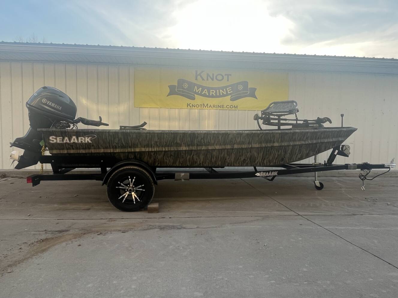 A photo of this 2025 Seaark 1652 SPECIAL