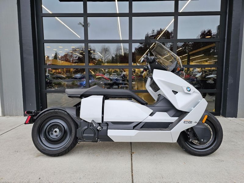 2022 BMW CE 04 04 in Tigard, OR