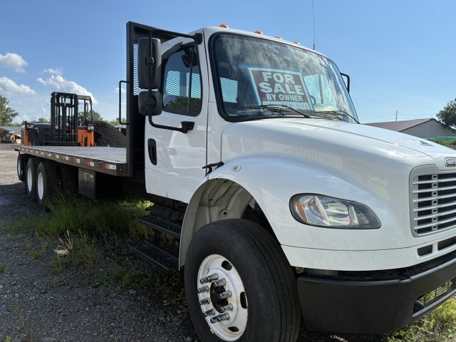 2020 FREIGHTLINER BUSINESS CLASS M2 106 in Blasdell, NY