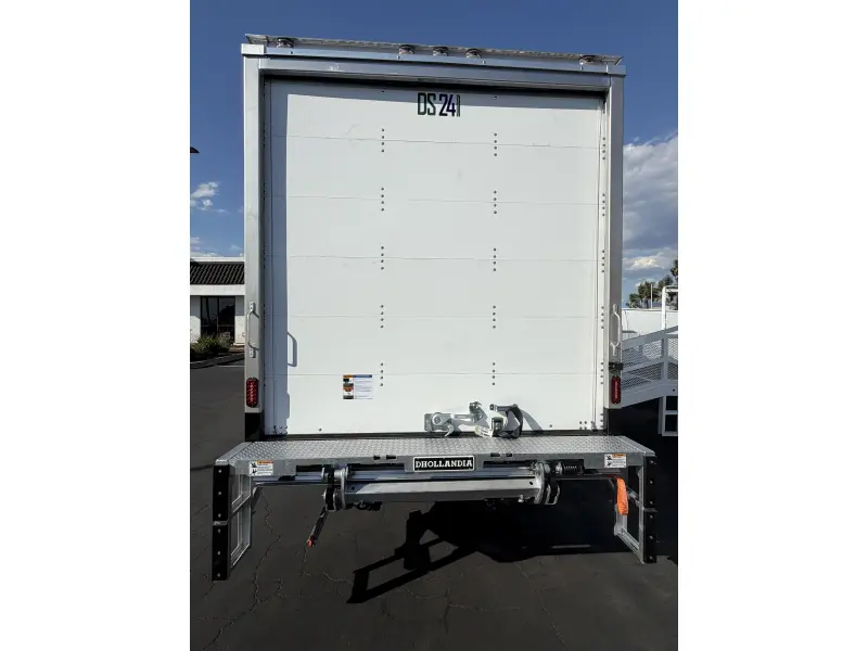 2026 ISUZU NPR HD GAS 16'