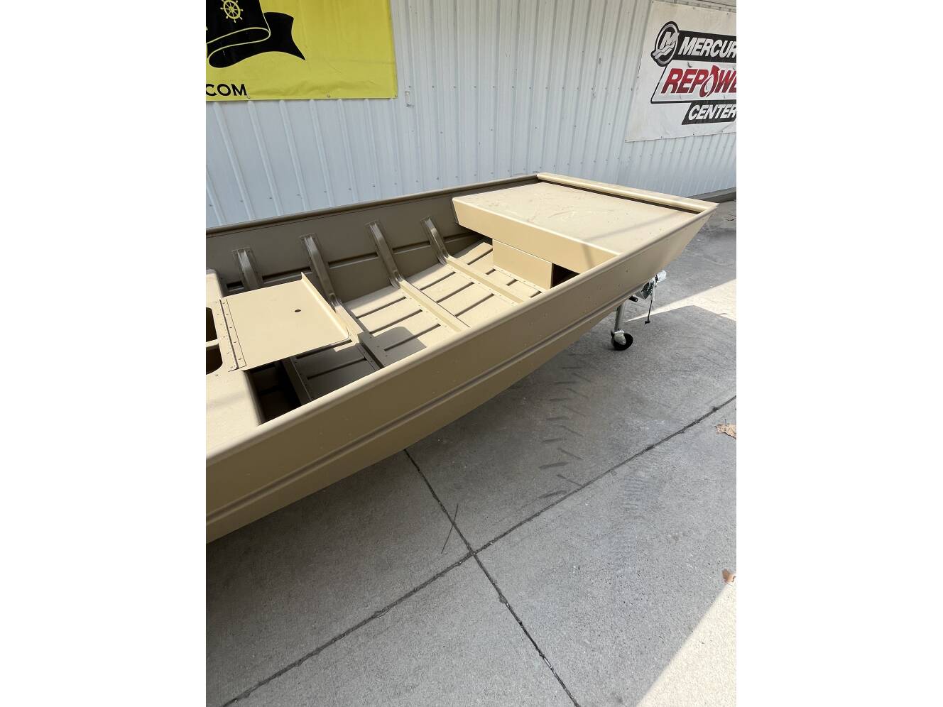 A photo of this 2025 G3 1648 LW