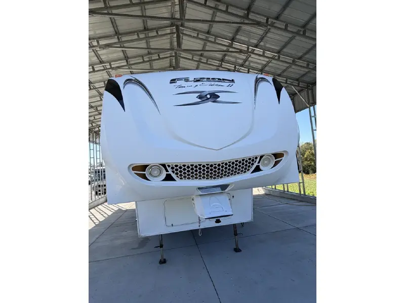 2010 KEYSTONE FUZION 405