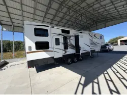 2010 KEYSTONE FUZION 405