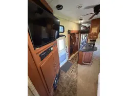 2010 KEYSTONE FUZION 405
