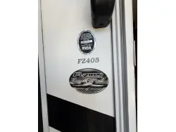 2010 KEYSTONE FUZION 405