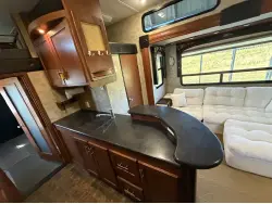 2010 KEYSTONE FUZION 405