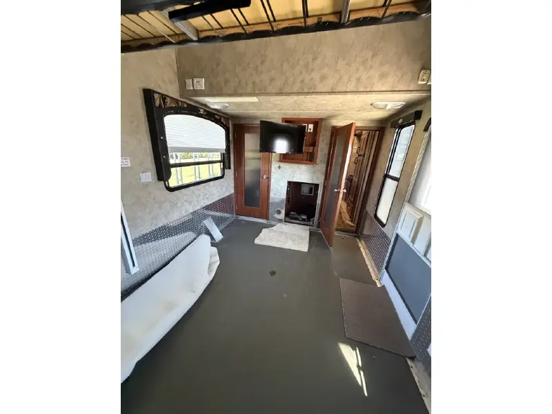 2010 KEYSTONE FUZION 405