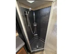 2010 KEYSTONE FUZION 405