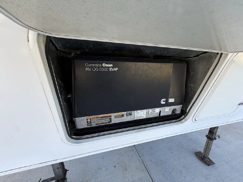 2010 KEYSTONE FUZION 405