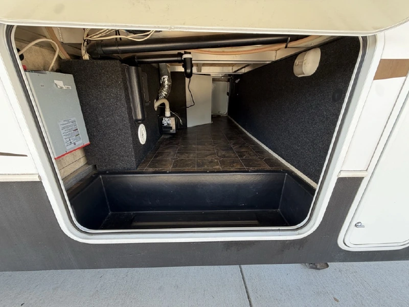 2010 KEYSTONE FUZION 405