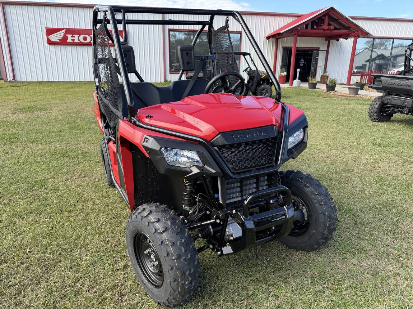 A photo of this 2026 Honda Pioneer 520