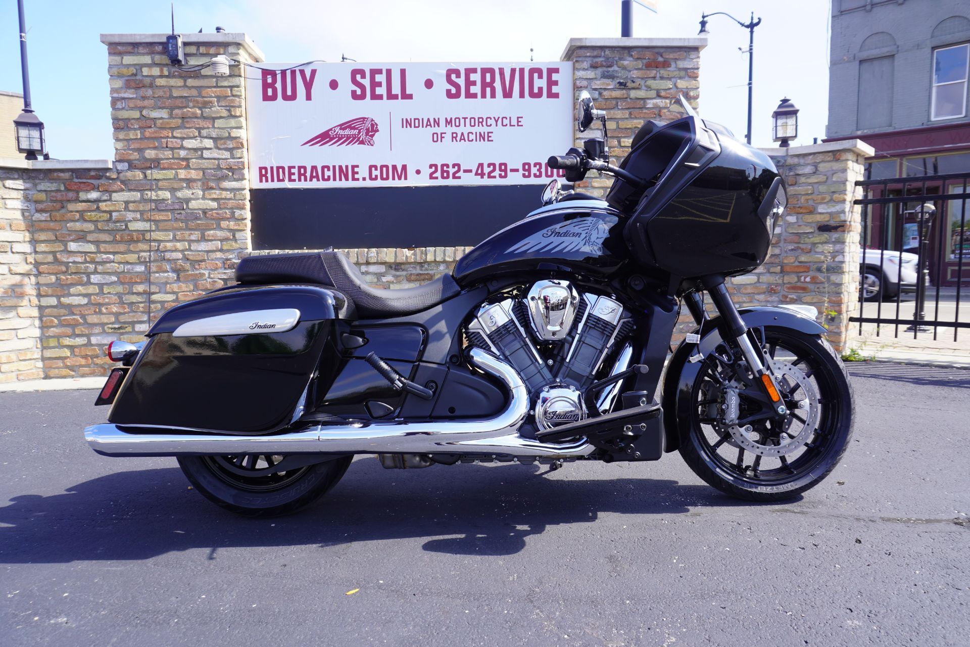 2025 Indian Motorcycle Challenger® in Racine, WI