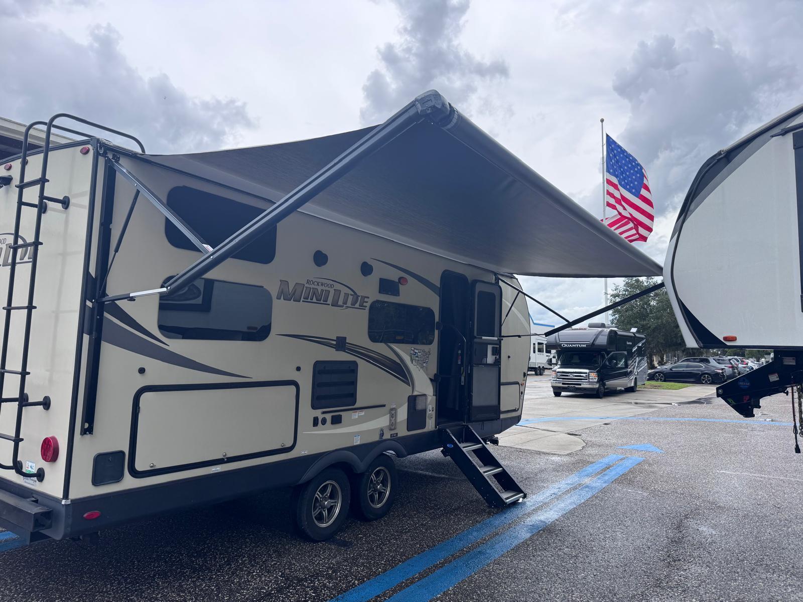 2021 Forest River ROCKWOOD MINI LITE 2509S RV