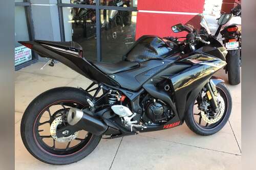 2015 Yamaha YZF-R3 in huntington beach CA