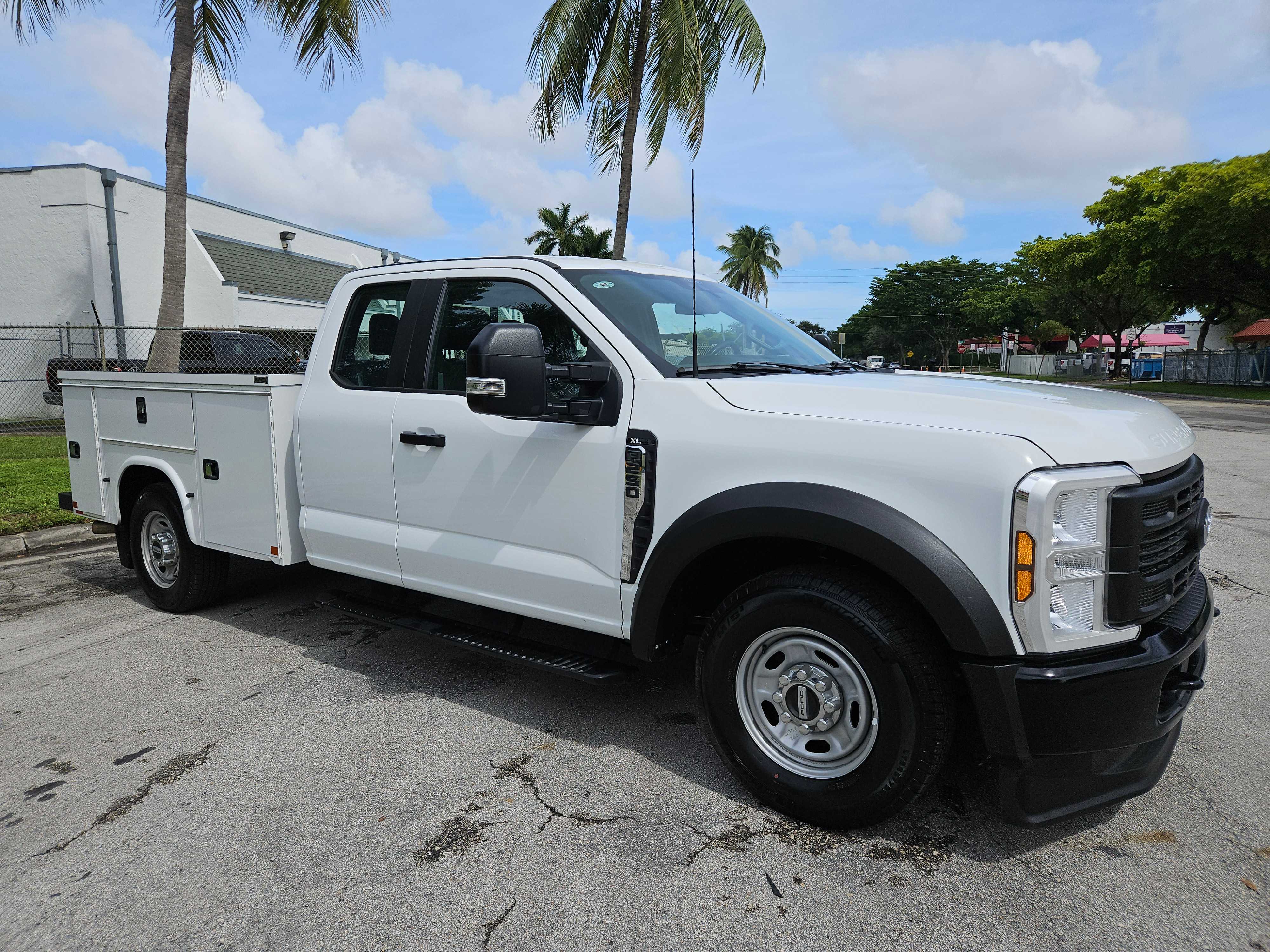 2024 FORD F250 XL in Miami, FL
