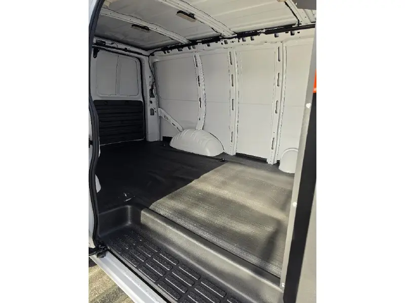 2026 CHEVROLET EXPRESS G2500