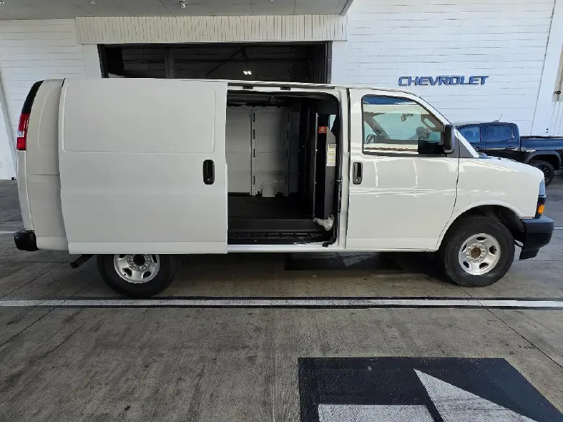 2026 CHEVROLET EXPRESS G2500