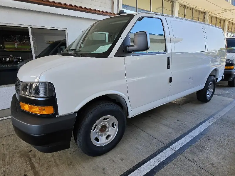 2026 CHEVROLET EXPRESS G2500