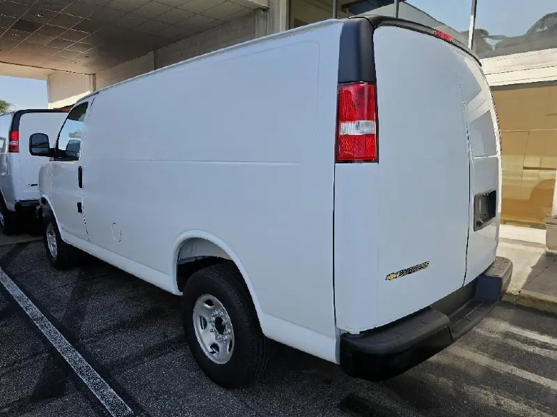 2026 CHEVROLET EXPRESS G2500