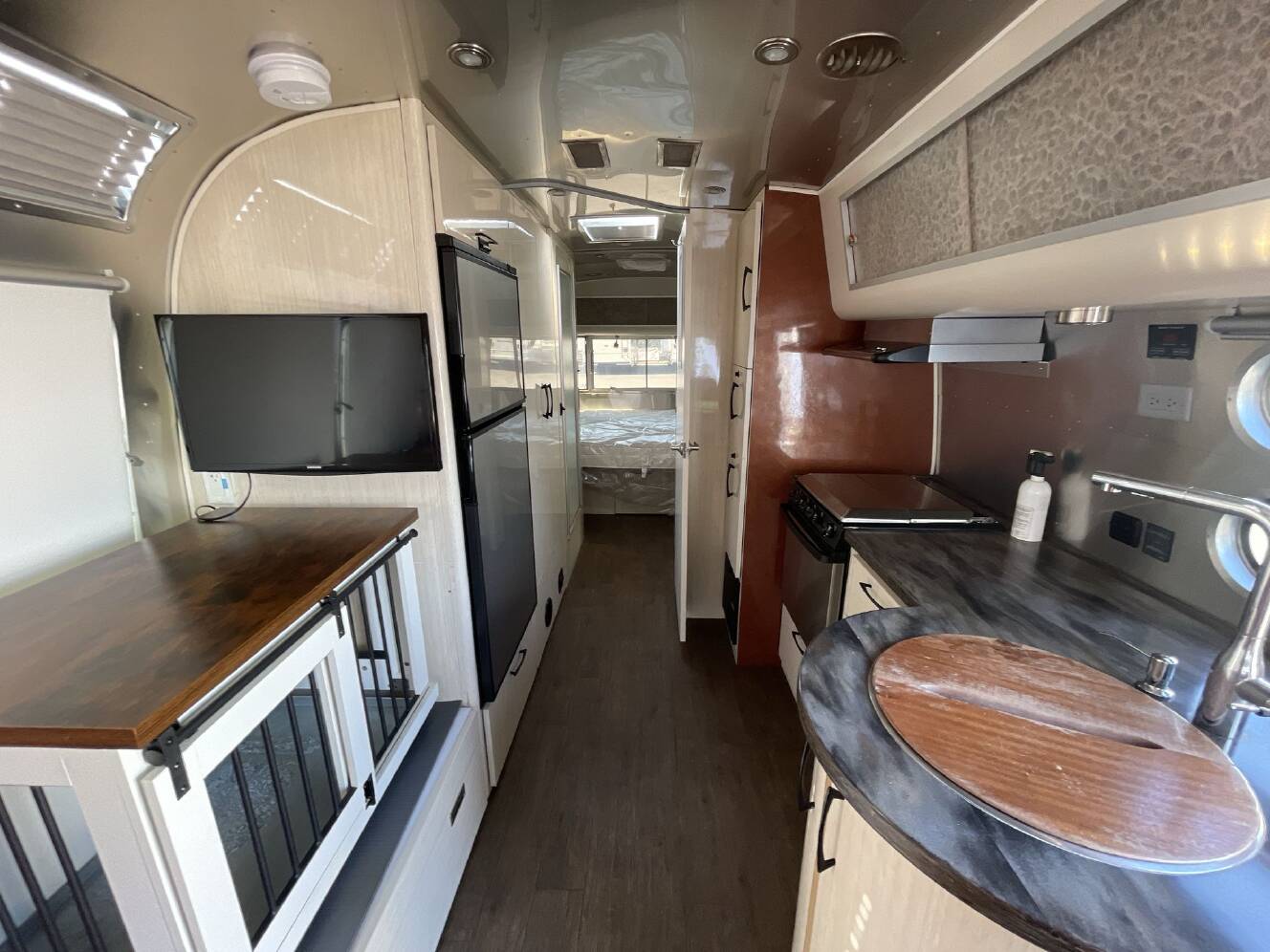 A photo of this 2017 Airstream International Serenity 27FB