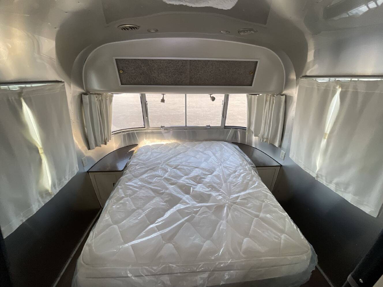 A photo of this 2017 Airstream International Serenity 27FB