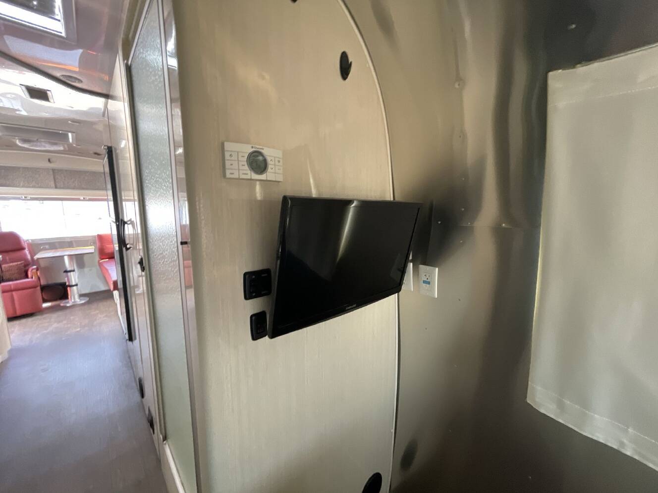 A photo of this 2017 Airstream International Serenity 27FB