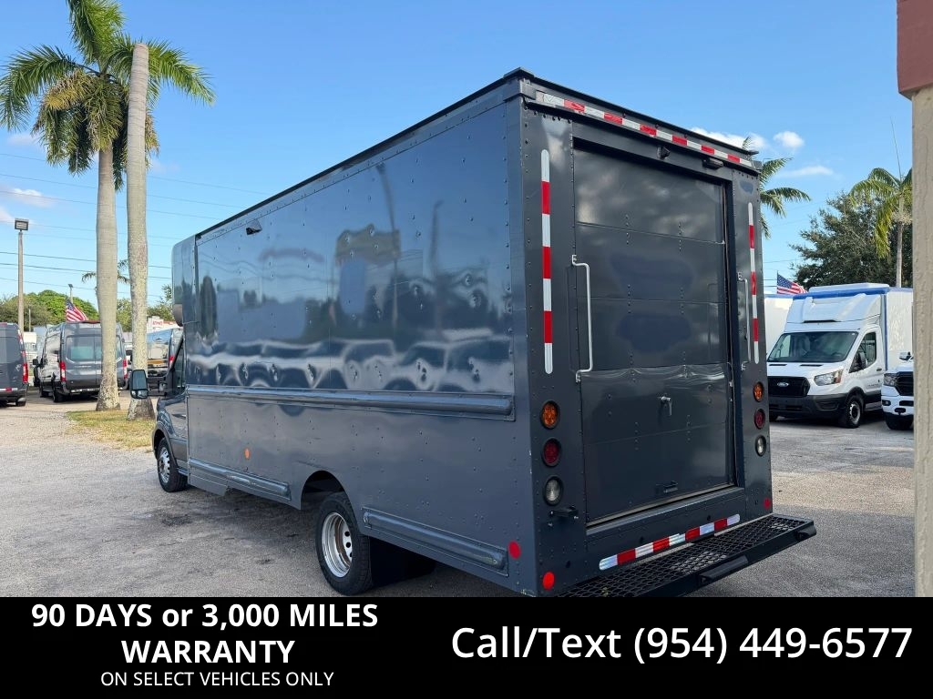 2021 FORD Transit Cutaway 178" 350 HD in Miami, FL