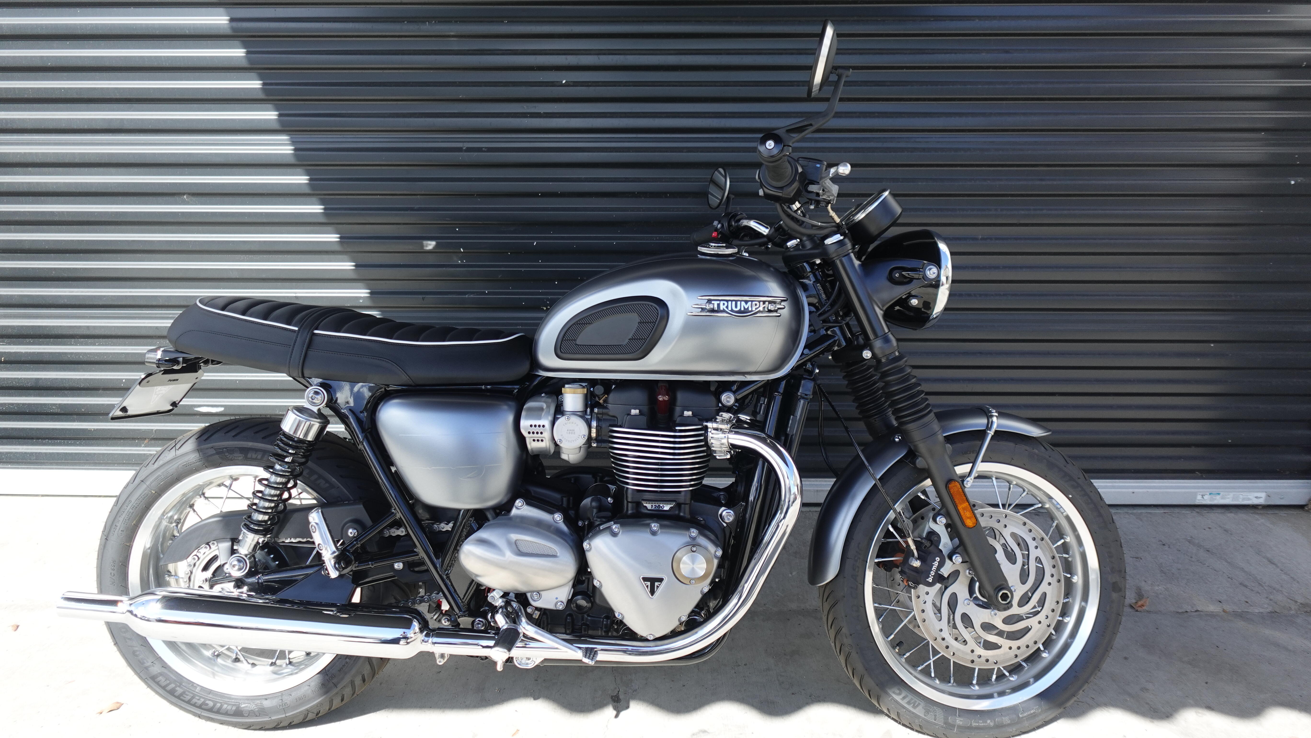 2025 Triumph Bonneville T120 Elvis Edition Euro 5a BASE in Santa Monica, CA
