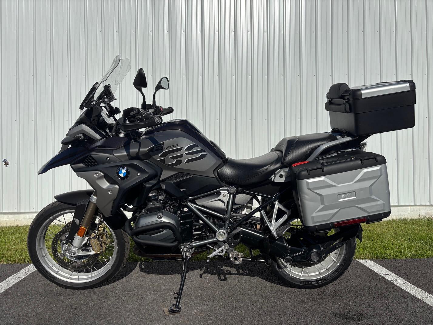 2017 BMW R in tyrone PA