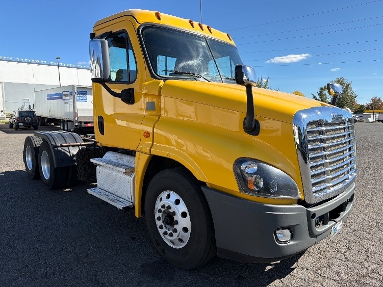2019 FREIGHTLINER CASCADIA 125 in Portland, OR