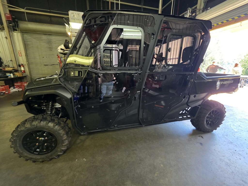 2025 Honda PIONEER 1000-6 DLX CRE BASE in woodbridge VA