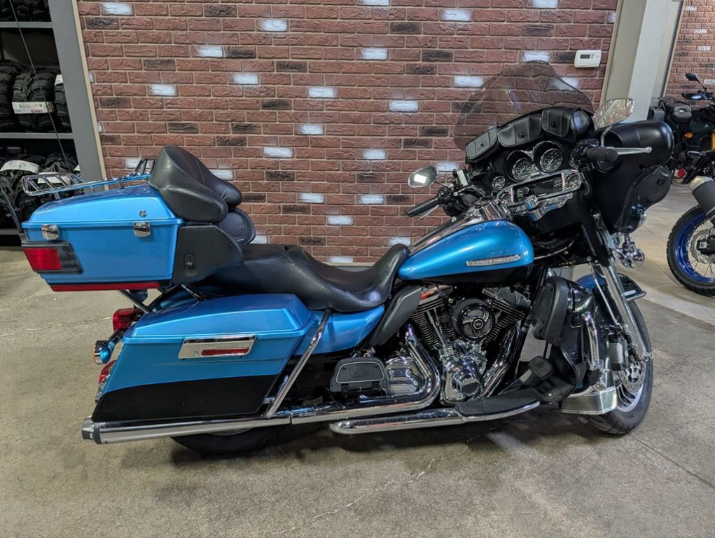 2011 Harley-Davidson Touring FLHTK - Electra Glide Ultra Limited ULTRA LIMITED in Dimondale, MI