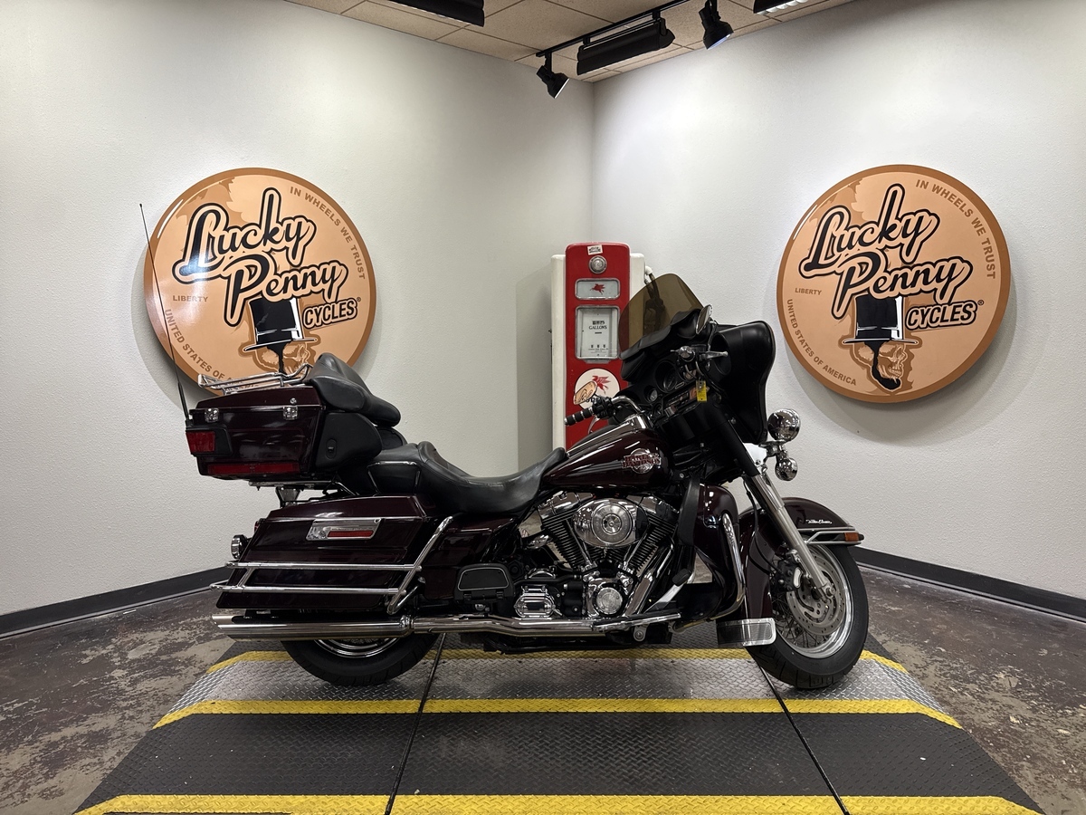 2005 Harley-Davidson ELECTRA GLIDE ULTRA CLASSIC (EFI) ULTRA CLASSIC FLHTCU in Bedford, TX