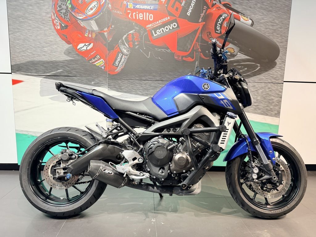 2016 Yamaha FZ-09 in miami FL