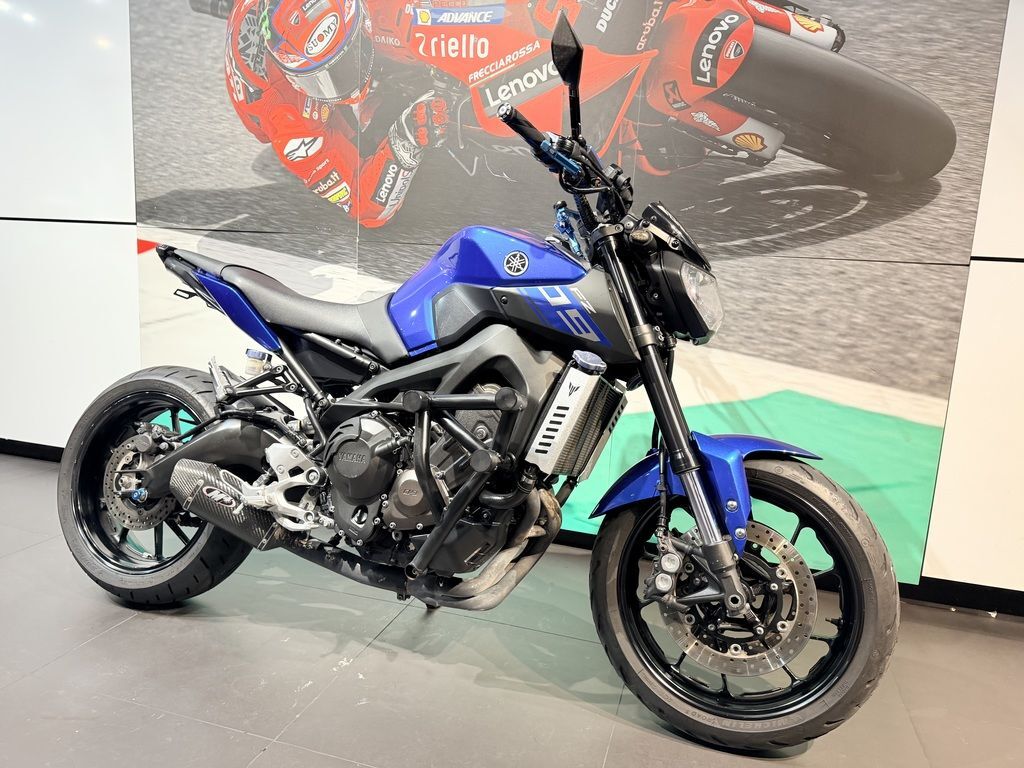 2016 Yamaha FZ-09 in miami FL