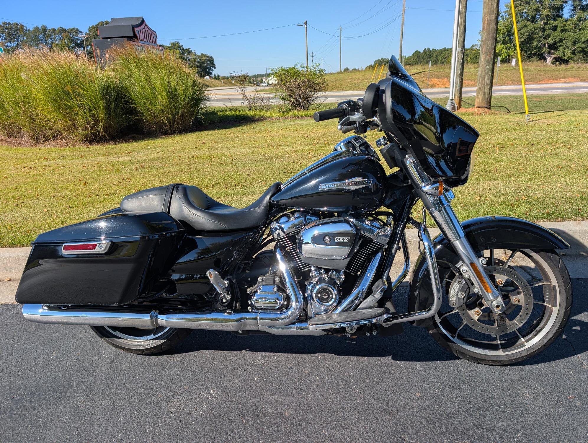 2022 Harley-Davidson Street Glide in Newnan, GA