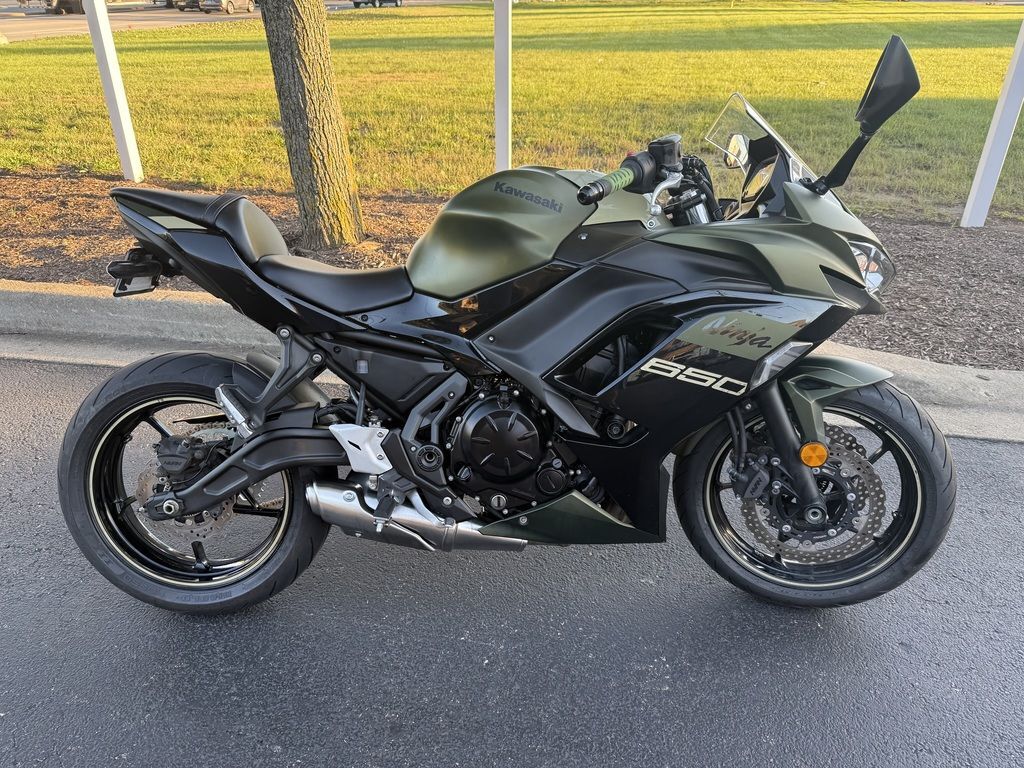 2024 Kawasaki Ninja® 650 Metallic Covert Green/Metallic Spark Black BASE in Carol Stream, IL