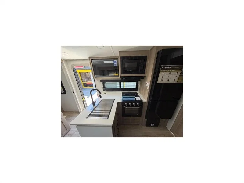 2027 Forest River MiniLite 2520BH Rockwood