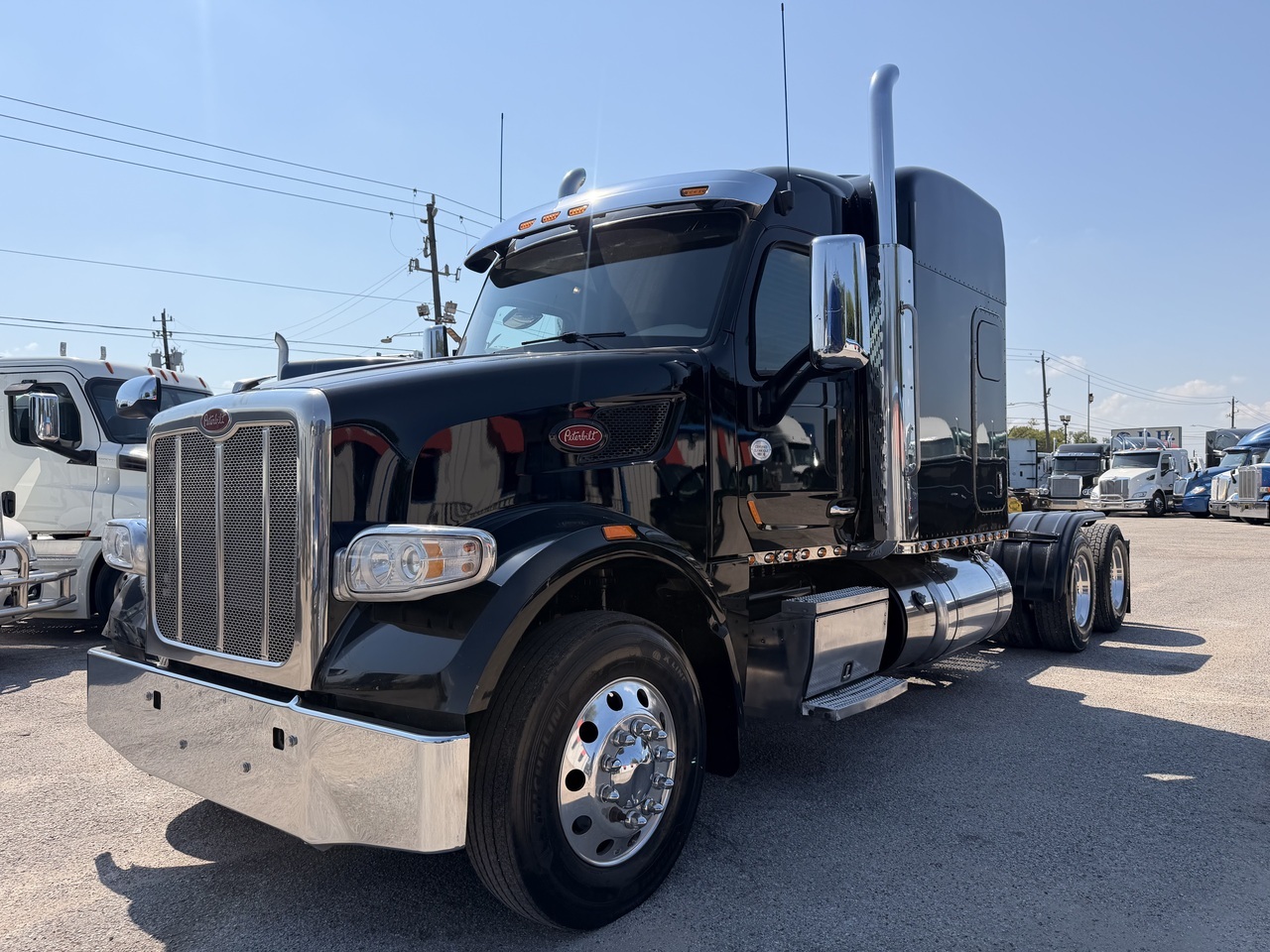 2021 PETERBILT 567 in Houston, TX