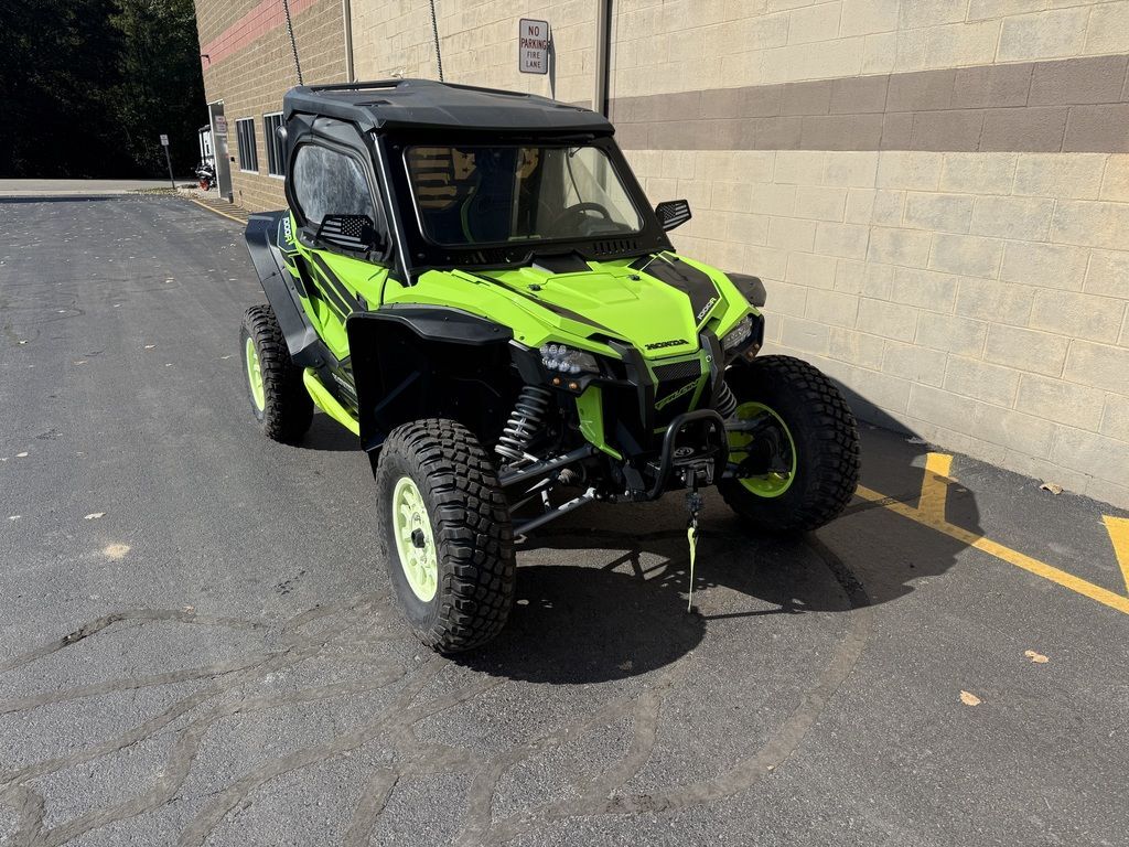2021 Honda® Talon 1000R in brighton MI