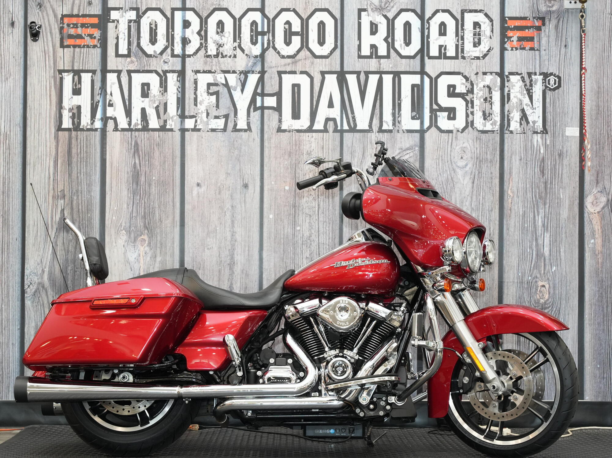 2018 Harley-Davidson Street Glide in Raleigh, NC