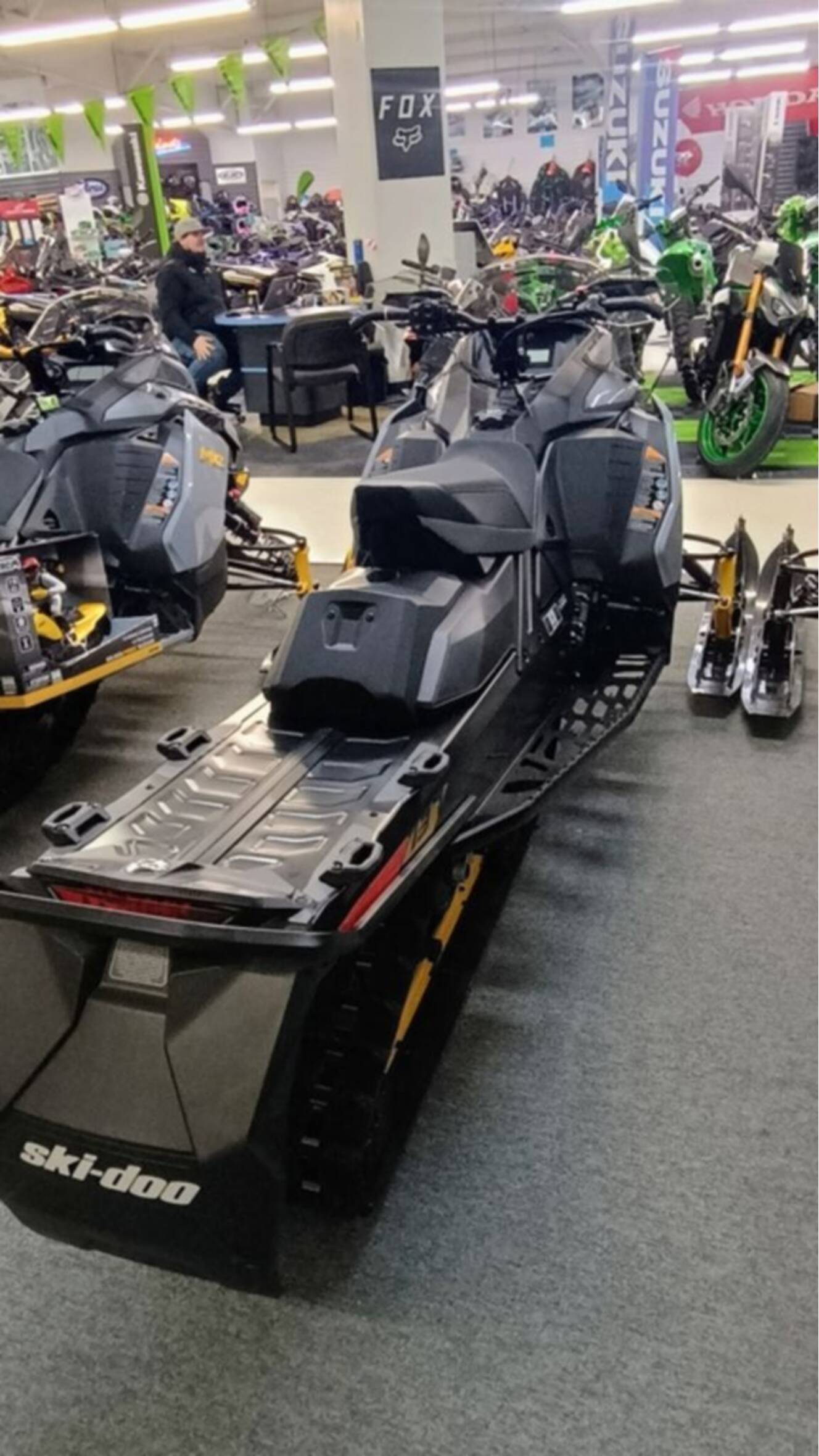 A photo of this 2026 Ski-Doo MXZ® Adrenaline® 850 E-TEC 137_Grey