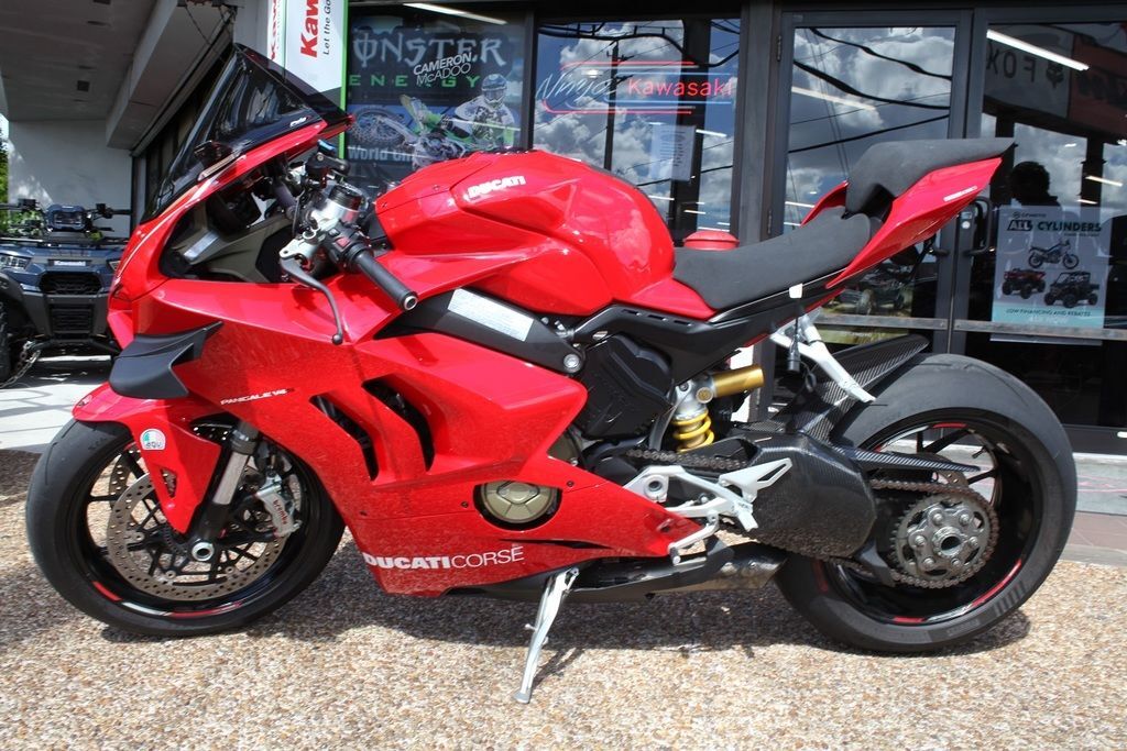 2021 Ducati Panigale V4 S Ducati Red V4 S in Hialeah, FL