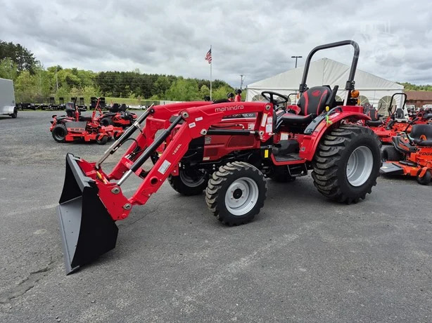 2026 Mahindra 1626 25.9HP HST 4WD Compact Utility Tractor w/Loader in Chippewa Falls, WI