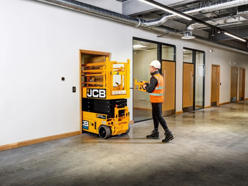 JCB S1930E